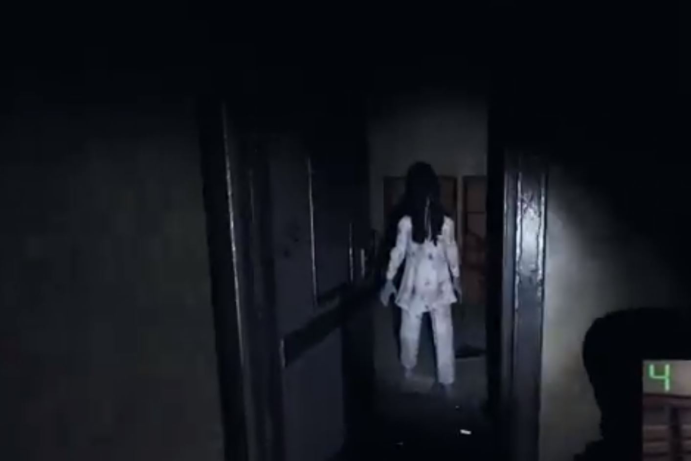 phasmophobia how to take photo of ghost